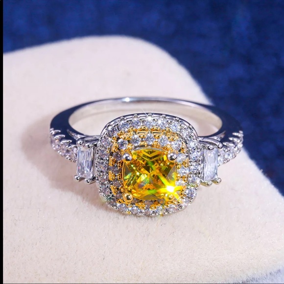 New Luxury 925 Silver Beautiful Elegant CZ Ring - Picture 4 of 6